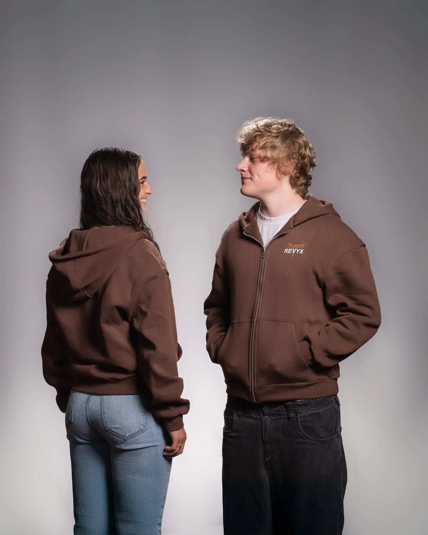 Zip Hoodie Chocolatebrown - Revyx